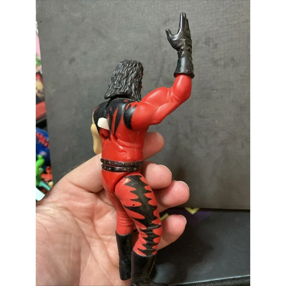Vintage Kane WWF Attitude Era JAKKS Action Figure w/ Karate Chopping Action 1998